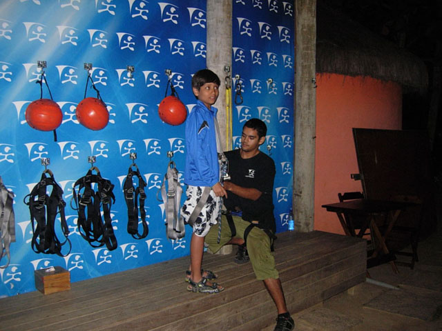 DSCN2249_Vorbereitung_im_Seilpark